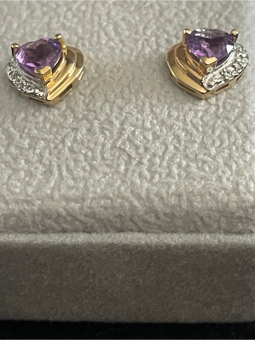 Gorgeous 10K solid gold heart, amethyst, and diamond earrings new! Great gift!